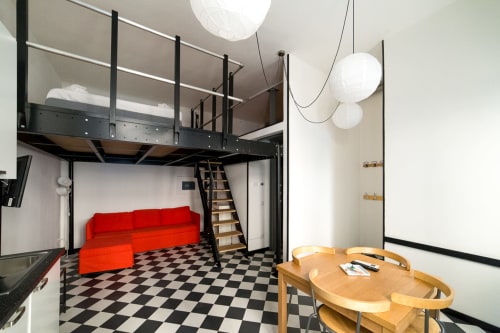 HBhall Darsena loft 5| Appartamento per 2 con una camera da letto su soppalco, soggiorno, cucina e bagno con doccia. Presenti Wi-Fi, TV e aria condizionata - HB Hall, appartamenti nel centro di Milano.