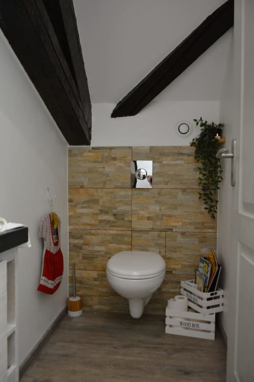 Une deuxième toilette séparée à la Ferme les Iris