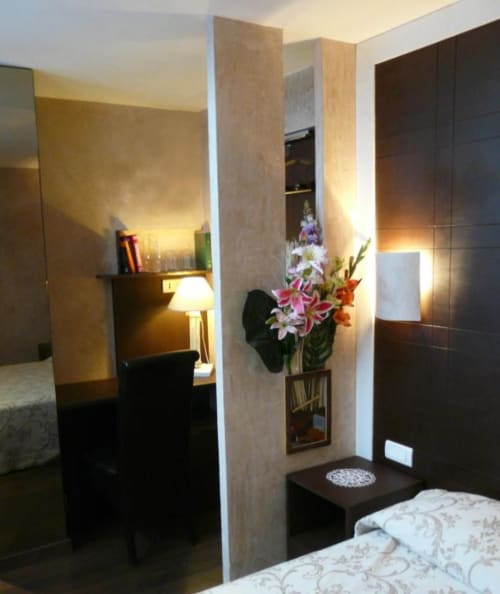 Hostellerie du Cheval Noir - chambre standard de 13 m² sur cour, vue ville, Moret sur Loing, France