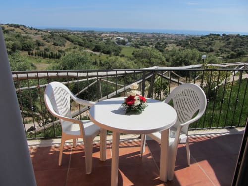 Hotel Pedra Ruja ⭑ ⭑ ⭑ Budoni, Olbia