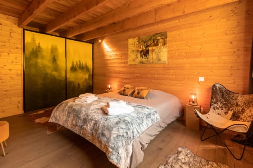 Suite parentale avec baignoire et WC. Chambre "Cerf"