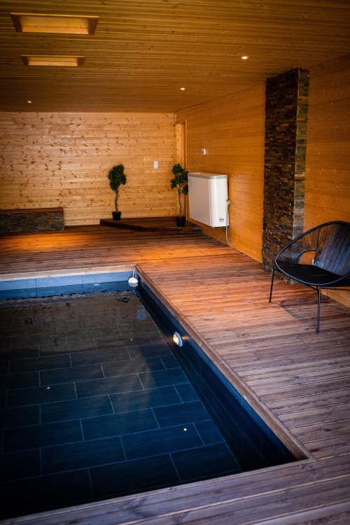 Cette location de chalet dans les Pyrénées-Orientales dispose d'une piscine intérieure chauffée