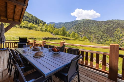 La vue panoramique de la terrasse de votre location saisonnière dans les Pyrénées-Orientales