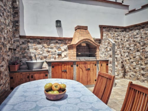 Terrace with barbecue at Casa en La Ladera