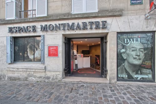 Dali Paris Museum Poulbot Boutik Boheme Montmartre
