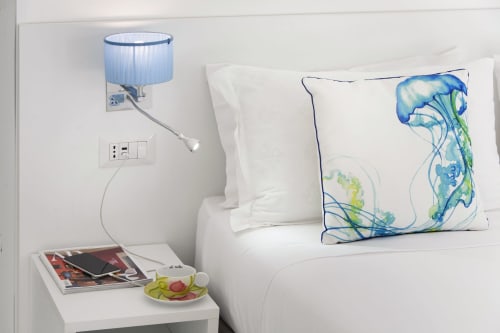Apartment for 4 with bedroom, sofa bed in living room, kitchen, bathroom and balcony. Present TV, air conditioning and Wi-Fi - Piazza Tasso Relais in Sorrento, Campania.