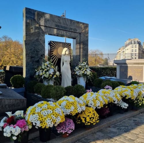 Montmartre cemetery Dalida Boutik Boheme