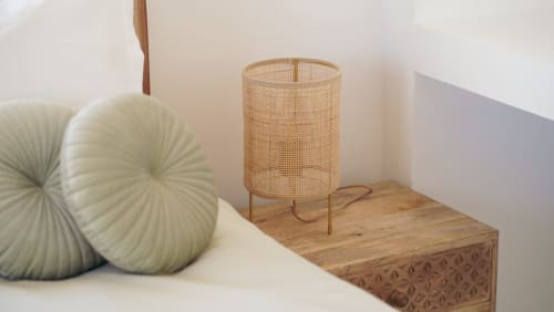 Hoopoe room | Birds of Paradise - Unique, bright and beautiful en-suite bathroom, comfy bed, a work desk and chair, a closet with hangers, shelves and a private terrace in the garden