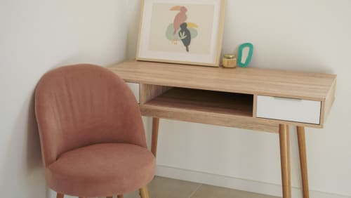 Bird of Paradise room | Birds of Paradise - Unique, large and beautiful, en-suite bathroom, comfy double bed, plus a sleeping sofa a work desk and chair, a closet with hangers, shelves and a private balcony