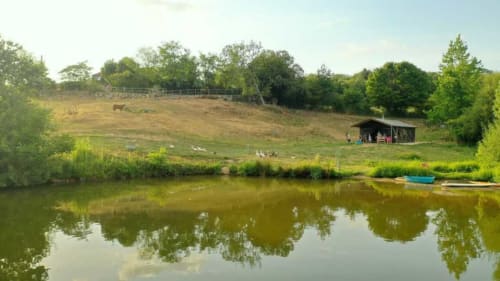 séjour insolite au bord de l'eau Un lit au pré Vendée