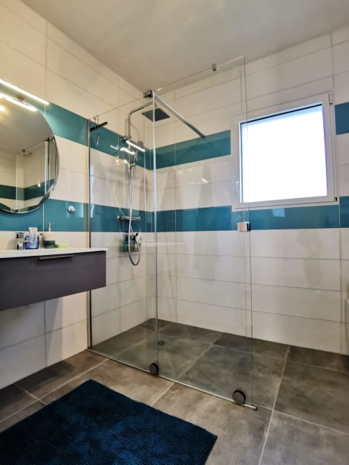 Maison de plain-pied équipée PMR - Location de vacances - Ploudalmézeau - Maison Roscaroc Aubertin - Roulotte Gites O bien-être massage Spa