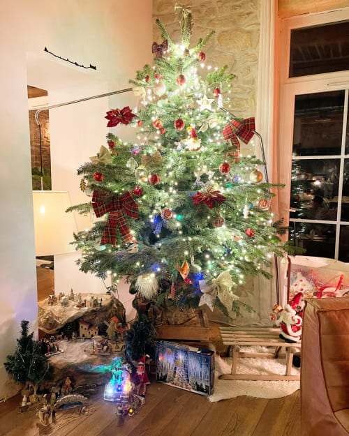 Bed and breakfast Maison florence ivakno in coudoux near Aix-en-provence 4-star tourist accommodation romantic suite with jacuzzi and swimming pool holiday home for 15 people charming cottage for 4 charming cottage Christmas new year 