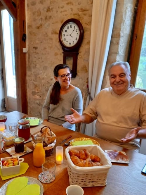 Guests enjoying breakfast at Aux Prés Du Berry B&B in Chavin, France