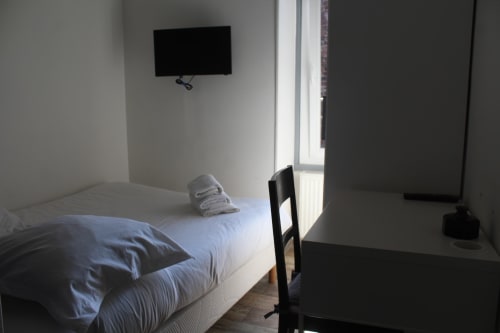 Hôtel de Londres - chambres confort double et simple, proche gares de Lille, séjour famille, amis, couple