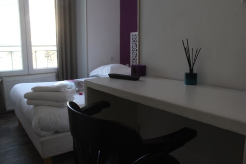 Hôtel de Londres - chambres confort double et simple, proche gares de Lille, séjour famille, amis, couple
