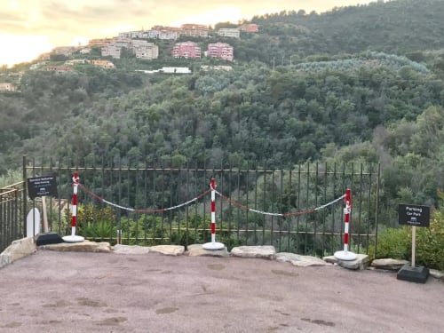 Villa Colina avec terrasse clôturée, oliviers et résidences à Mandelieu-la-Napoule
