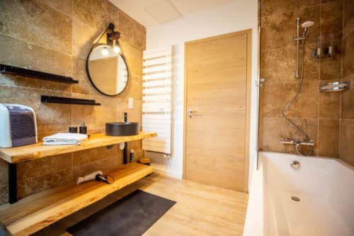 La salle de bain de notre gîte Monda 