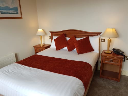 An Cruiscin Ian Hotel - Comfortable rooms in Galway, family, friends, couple, Connemara
