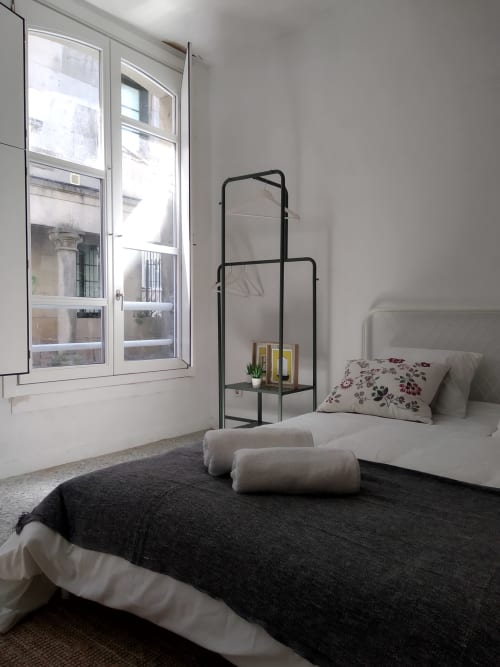 Habitación para 4 personas del APT. El apartamento del Slow City Hostel de Pontevedra. Vista del casco histórico de Pontevedra
