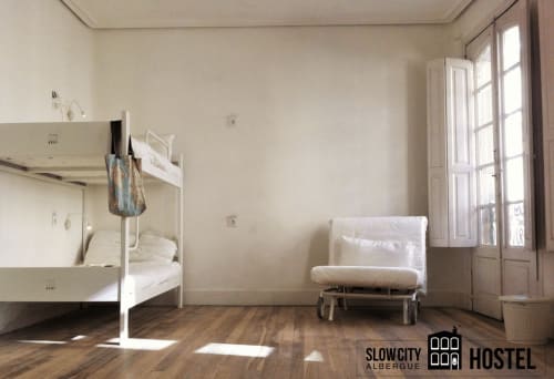Habitación de 6 plazas en litera del Slow City Hostel de Pontevedra Albergue
