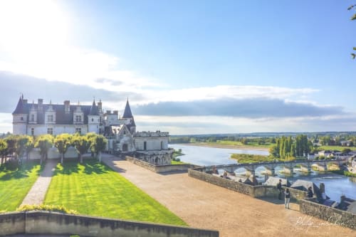 Residence of amboise garden overlooking town