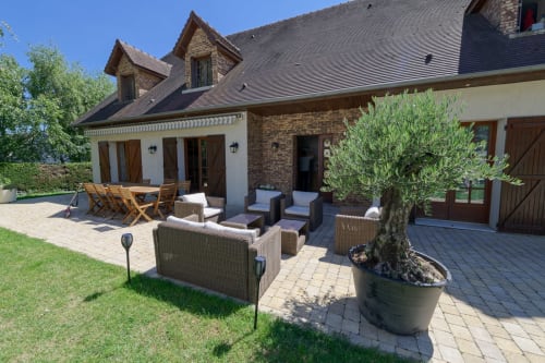 La terrasse du Clos Magedon pour un séjour à la campagne - Chambres d'hôtes - Médan - Yvelines
