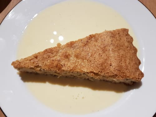 Le gâteau aux noisettes - spécialité de la Creuse dont je suis originaire. Recette de ma grand-mère, un secret bien gardé.