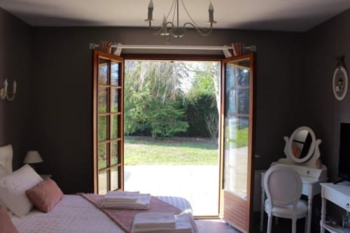 Chambre Clair de lune - vue terrasse et jardin - Le Clos Magedon  - Ile de France