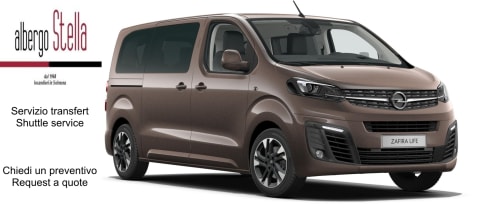 Opel Zafira Life Shuttlebus für den Transferservice des Hotels Stella CasaBono in Sulmona, Abruzzen