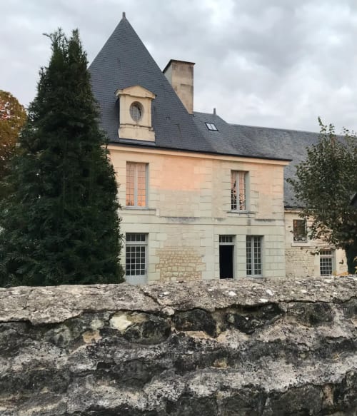 gite atypique convivial rencontre retrouvailles famille enfants adolescents amis partage rire détente plaisir loisir futuroscope caractère patrimoine histoire piscine jeux balades vélo ping pong farniente sieste