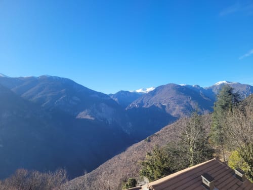 Vue balcon panoramique montagne