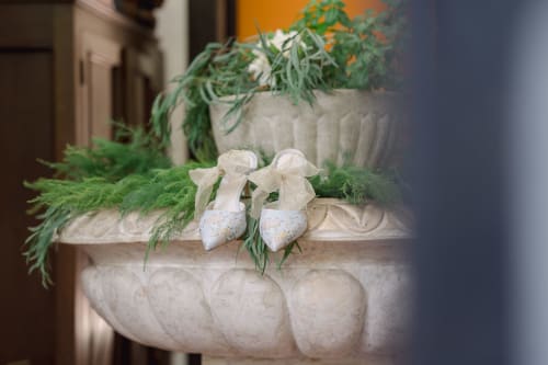 scarpe da sposa e decorazioni al boutique hotel villa merida