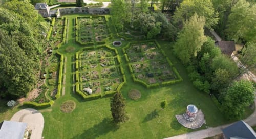 Vue du ciel des jardins du Manoir de Daubeuf - Location de chambres d'hôtes - proche de Deauville