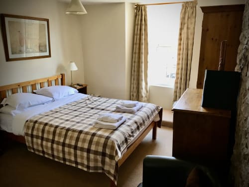 The White Horse Inn - Clun, Shropshire, England, Pub, restaurant, B&B