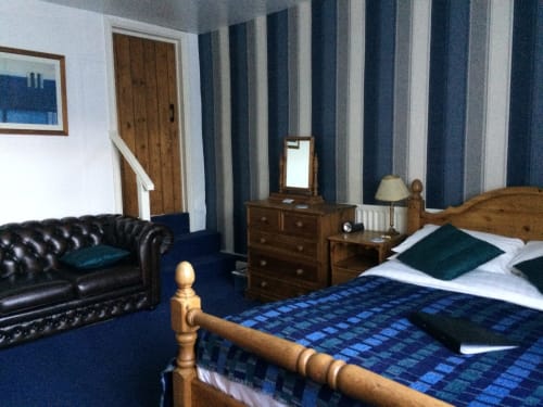 The White Horse Inn - Clun, Shropshire, England, Pub, restaurant, B&B