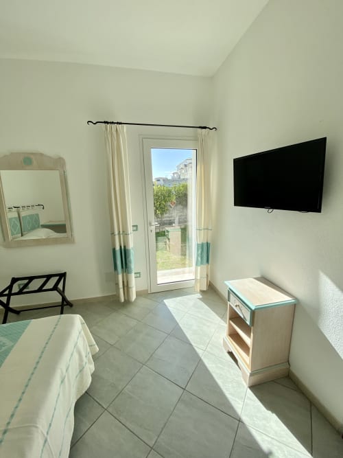 camera con ingresso privato Olbia, camera bed&Breakfast Olbia, B&B Olbia, bed&Breakfast costa smeralda, dormire a olbia, booking olbia