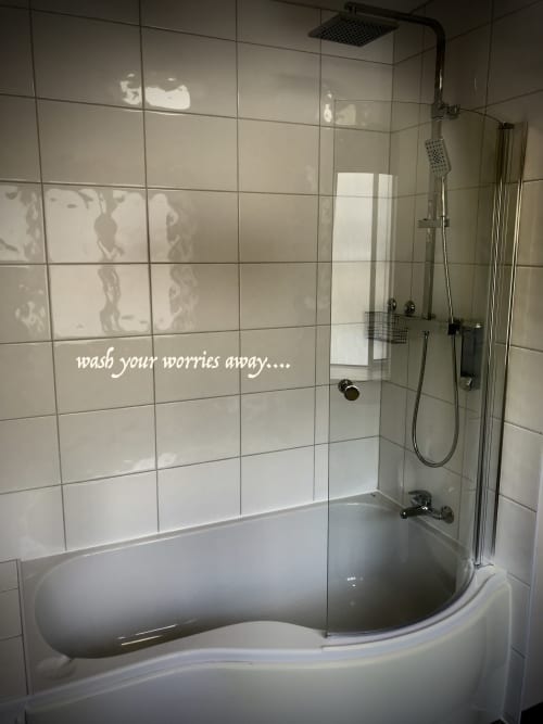 The White Horse Inn - Clun, Shropshire, England, Pub, restaurant, B&B