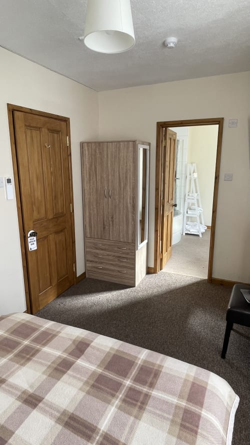 The White Horse Inn - Clun, Shropshire, England, Pub, restaurant, B&B