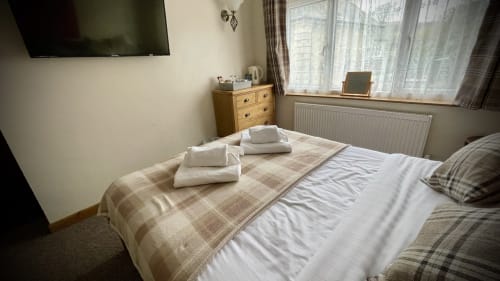 The White Horse Inn - Clun, Shropshire, England, Pub, restaurant, B&B