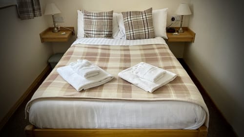 The White Horse Inn - Clun, Shropshire, England, Pub, restaurant, B&B