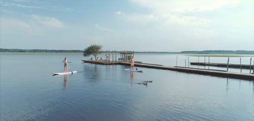 Le lac d'Azur à 15 min du village Nature et Océan propose des sorties en stand-up paddle
