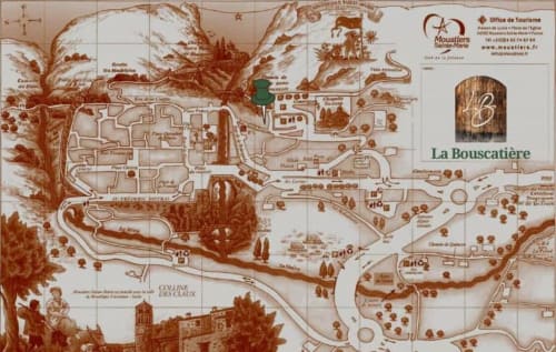 Mappa della struttura La Bouscatière B&B a Moustiers-Sainte-Marie, Francia che mostra la disposizione della proprietà e l'area circostante