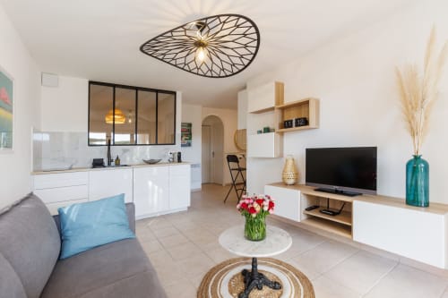 Cuisine équipé de l'appartement La Girelle - Vacances Giens location saisonnière d'appartement - Proche de la plage de la Bergerie