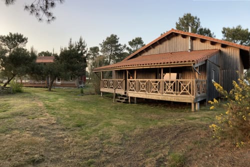 Le gîte de l'aérogrange, la terrasse, location saisonnière, lotissement aéronautique aérodrome de Biscarrosse et Parentis

