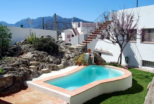private swimming pool