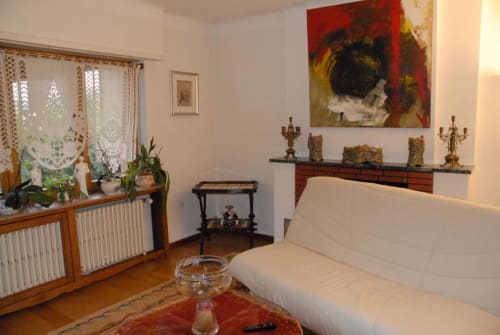 Klimatisierte TV-Lounge mit ausziehbarem Schlafsofa 2X1,60