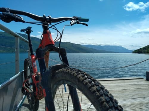 VTT au bord du Lac du Bourget