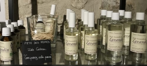 Biologischer Lavendel  @La Sarrasine Ferienwohnungen & more Le Comptoir des Sarrasins Restaurant Delikatessen & Geschenkideen Aiguèze @ Les Gorges de l'Ardèche
