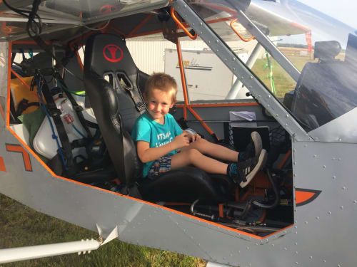 Aérodrome de Biscarrosse, LFBS location en famille. Venez en ULM vous garer au pied du gîte de l'aérogrange à proximité d'Arcachon et de la Dune du pyla.