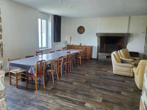 Gîte De Louvegan - Gîte de groupe, 14 personnes, Gorron, Mayenne, Laval, Piscine, Piscine couverte, Campagne
